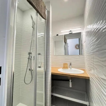 Le Lagon Bleu - 4 Couchages Avec Climatisation Et Piscine Mae-7111 Appartement *